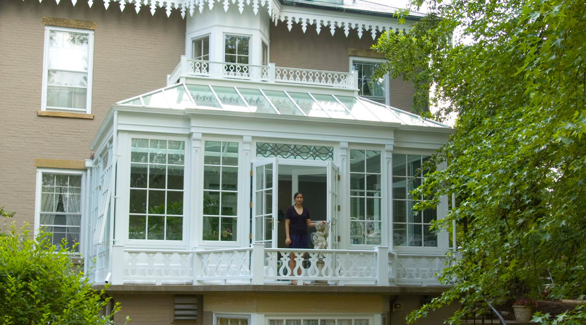 conservatory with balcony 